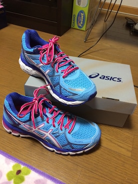 「ASICS（アシックス）のランニングシューズ（スニーカー、ブルー系）」を使った、あゆちょんさん（レディース・152cm）の冬コーディネート