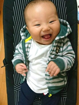 「Carter's（カーターズ）のアイテム（パーカー）」を使った、HARUHARUさん（キッズ・70cm）の秋コーディネート