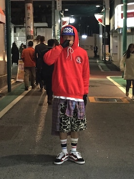 「BUTTSTAIN（バットステイン）のアイテム」を使った、___notl___さん（メンズ・177cm）の夏コーディネート