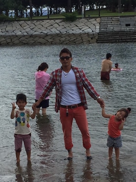 「アイテム（デニムパンツ、レッド系）」を使った、seiya0811さん（メンズ・174cm）の夏コーディネート