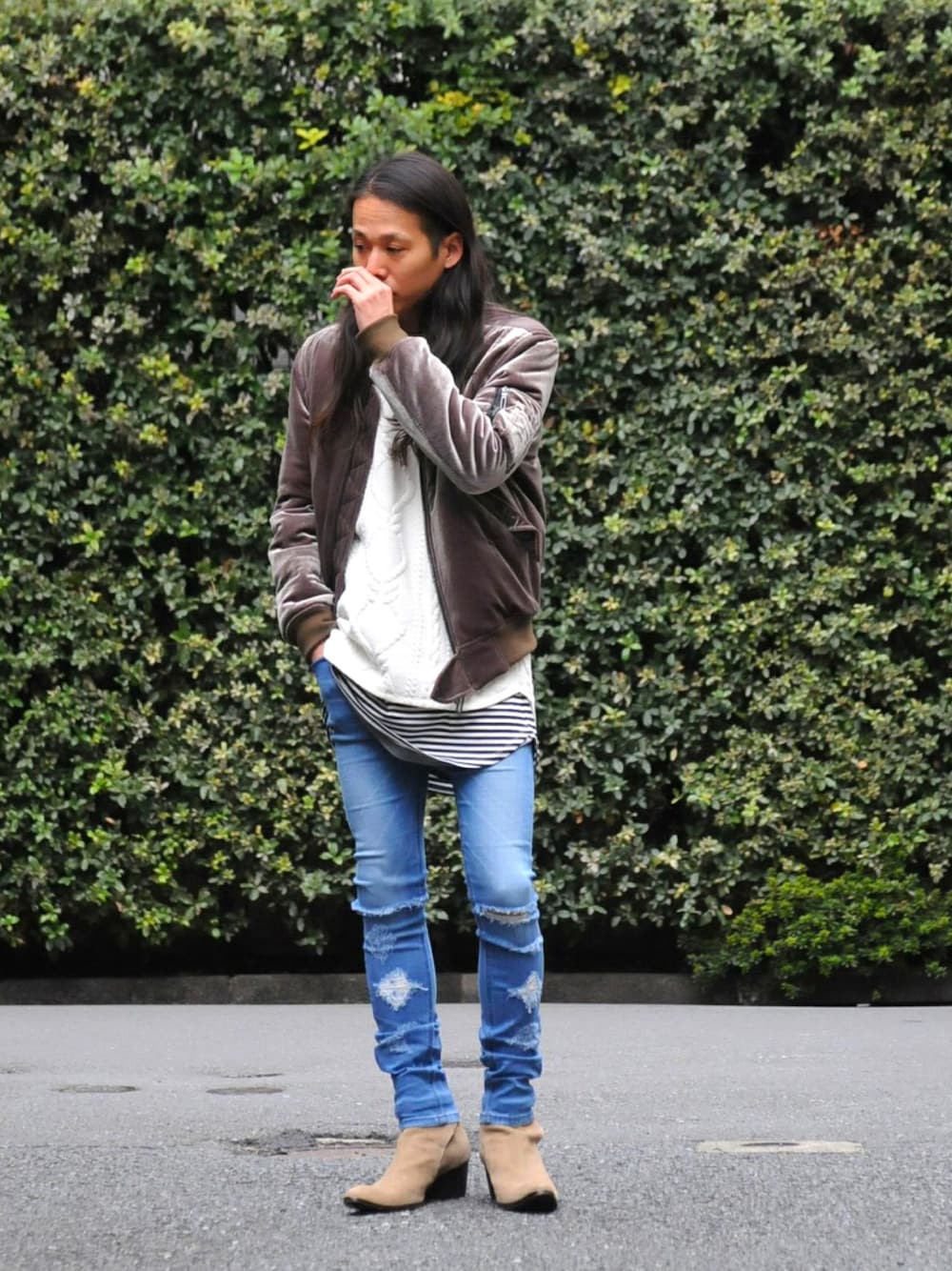 ミリタリージャケット（ブラウン系）を使った「カーキ」の人気