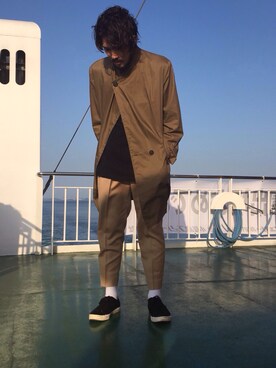 「N.HOOLYWOOD」｜「アイテム（トレンチコート）」を使った、キソジュンペーさん（メンズ・180cm）の春コーディネート
