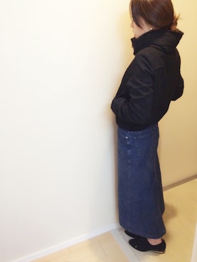 「アイテム（デニムスカート）」を使った、sakamoto kanaさん（レディース・155cm）の冬コーディネート