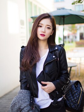 「chuu（チュー）のアイテム（ライダースジャケット）」を使った、chuutaiwanさん（レディース・164cm）の秋コーディネート