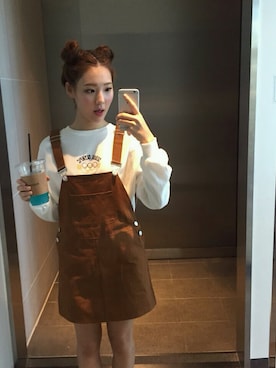 「chuu（チュー）のアイテム（オールインワン・サロペット）」を使った、chuutaiwanさん（レディース・164cm）の秋コーディネート