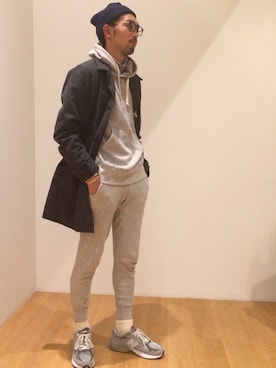 「SEVENDAYS=SUNDAY（セブンデイズサンデイ）のアイテム（チェスターコート）」を使った、藤原 玲さん（メンズ・180cm）の秋コーディネート