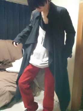 「アイテム（デニムパンツ、レッド系）」を使った、カメレオンさん（メンズ・165cm）の春コーディネート