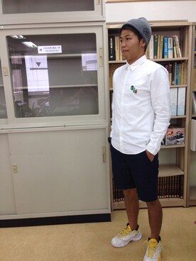 「Design Tshirts Store graniph（デザイン　ティーシャツ　ストア　グラニフ）のアイテム（Tシャツ/カットソー、ホワイト系）」を使った、たけしさん（メンズ）の秋コーディネート