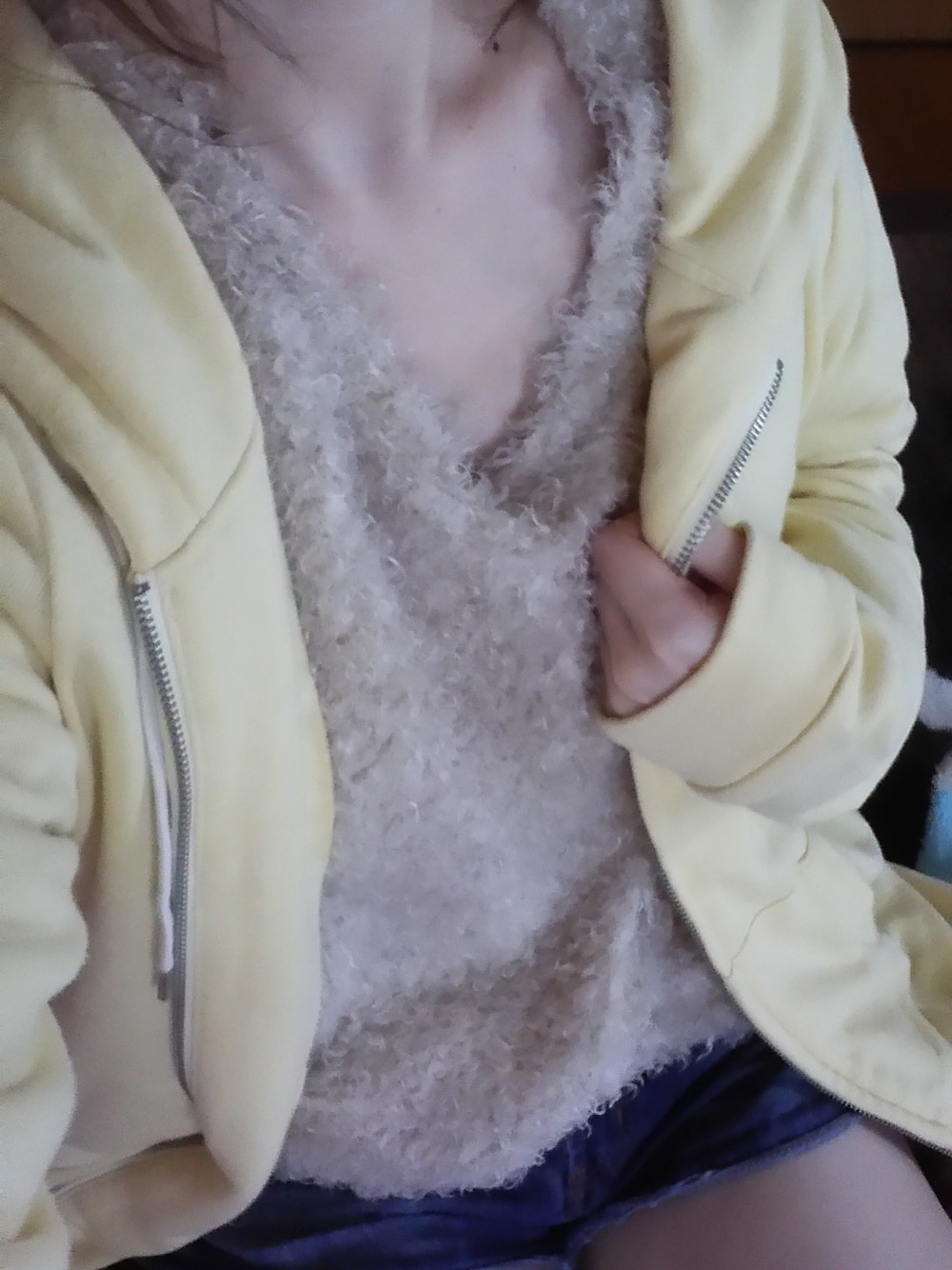 「ゆるゆる、NICECLAUP、大掃除、2014年、ラストWEAR」｜「NICE CLAUPのアイテム（その他アウター、イエロー系）」を使った、あぇむさん（レディース・154cm）の冬コーディネートの1枚目の写真