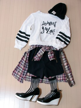 「FREE'S SHOP（フリーズショップ）のロゴスウェット（スウェット、ホワイト系）」を使った、minamiさん（レディース・146cm）の春コーディネート