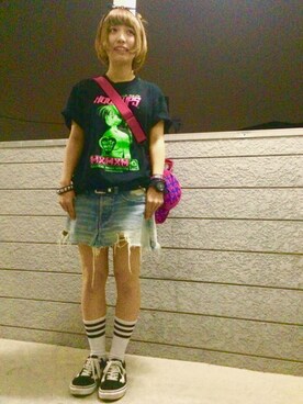 デニムスカートを使った Ayamo の人気ファッションコーディネート 髪型 ショートヘアー Wear