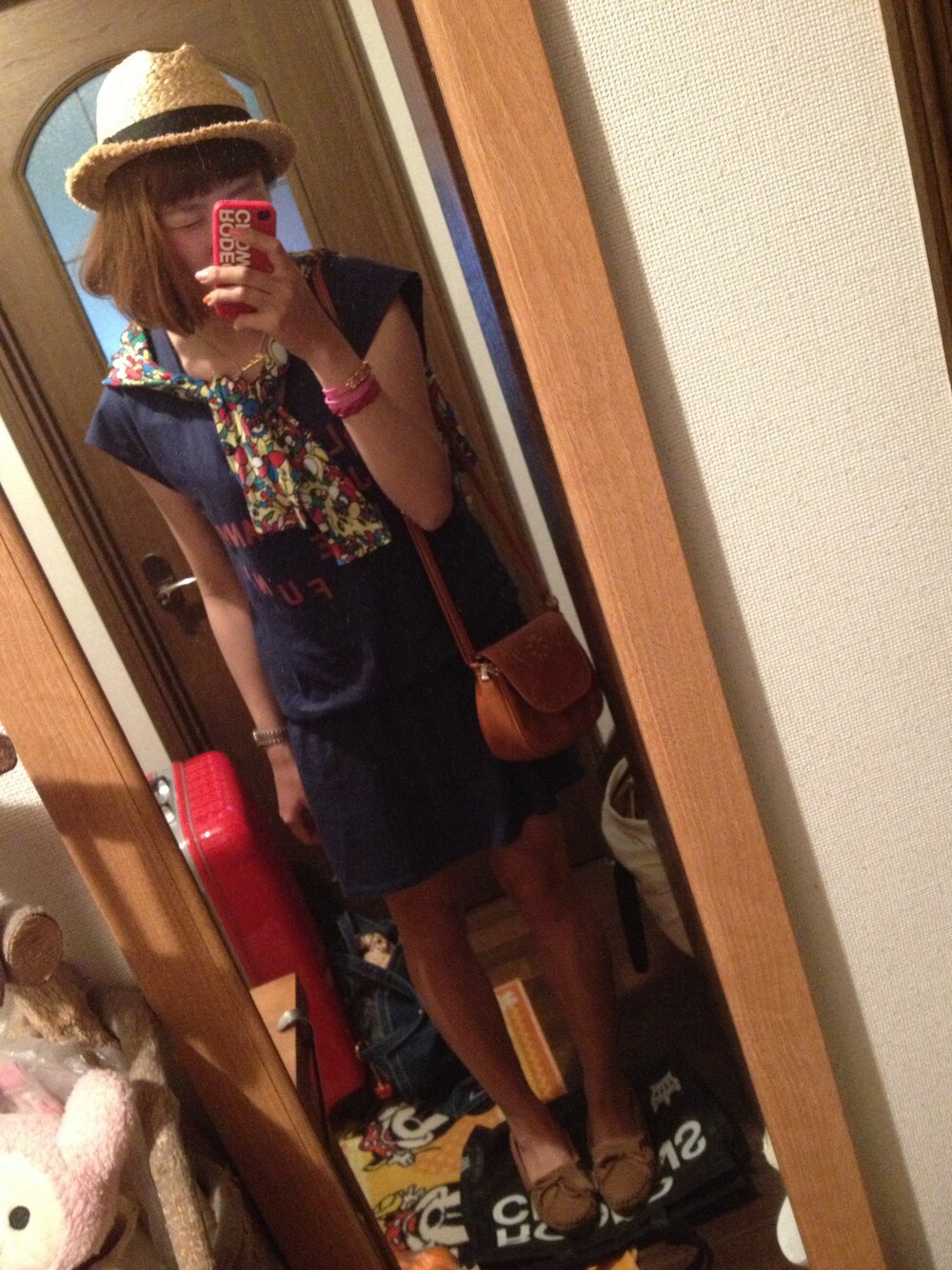 「ポシェット」｜「Rodeo CrownsのTシャツ ワンピース（ワンピース、ブラック系）」を使った、marimo♡さん（レディース・164cm）の春コーディネートの1枚目の写真