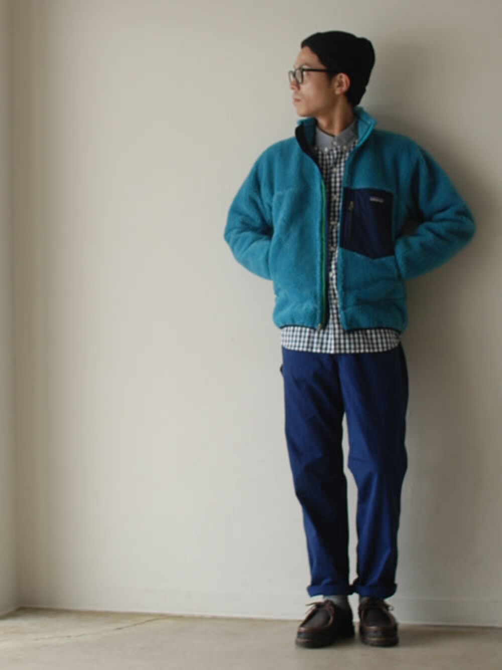 「ニット帽、ニットキャップ、orslow、patagonia、Paraboot、KATO'」｜「KATO`のKATO`BASIC/ギンガムチェック切替え　ボタンダウンシャツ（シャツ/ブラウス、ブラック系）」を使った、kajiwaramasanoriさん（メンズ・173cm）の夏コーディネートの1枚目の写真