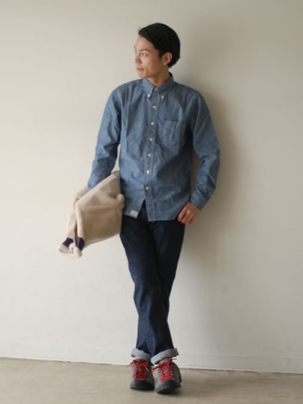「デニム、シンプル、orslow、patagonia、keen、シャツスタイル」｜「orSlowのorSlow/オリジナルデニム　ボタンダウンシャツ（シャツ/ブラウス、ブルー系）」を使った、kajiwaramasanoriさん（メンズ・173cm）の夏コーディネートの1枚目の写真