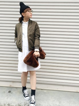 「ファークラッチ」｜「アイテム（ブルゾン）」を使った、SIZUさん（レディース・156cm）の秋コーディネート