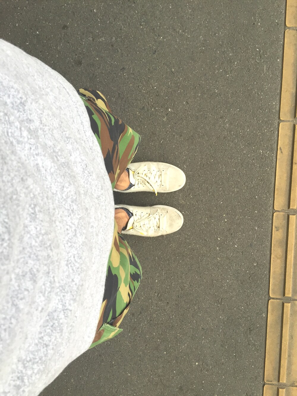 「夏、迷彩」｜「adidasの[アディダス] BC ADIDAS Stan Smith / スタンスミス スニーカー †（スニーカー、ホワイト系）」を使った、yukiさん（メンズ・171cm）の夏コーディネートの1枚目の写真
