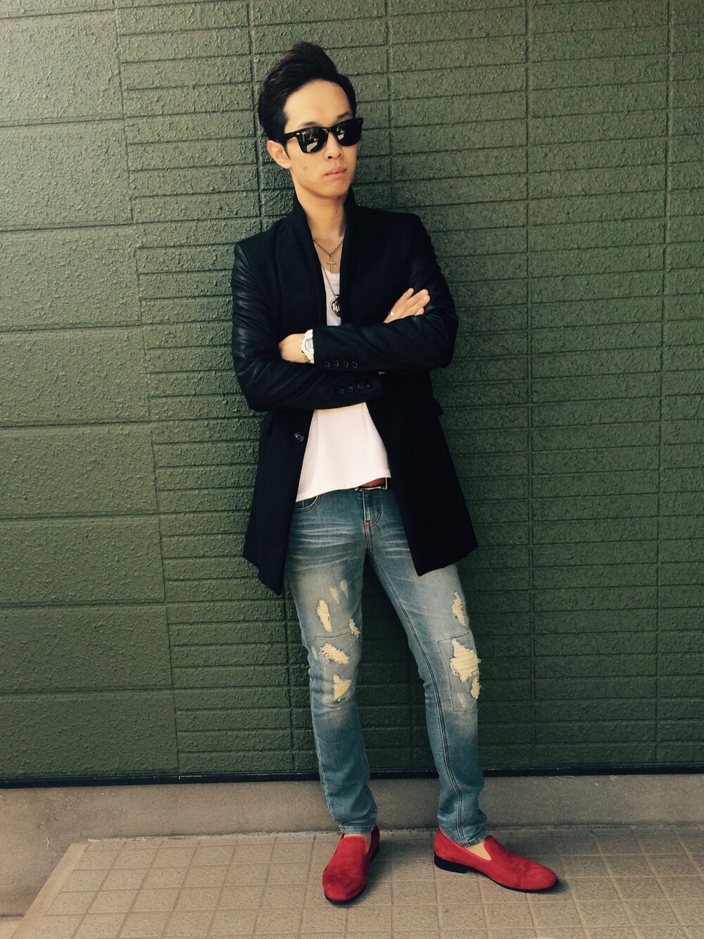 「秋、寒さ対策」｜「Ray-Banのアイテム（サングラス、ブラック系）」を使った、Takeshiさん（メンズ・178cm）の秋コーディネートの1枚目の写真