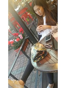 Hana Parkさんのコーディネート