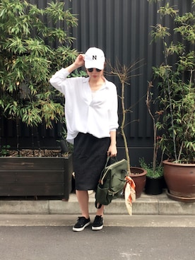 「k.growthのアイテム（シャツ/ブラウス、ホワイト系）」を使った、K.growthさん（レディース・168cm）の春コーディネート