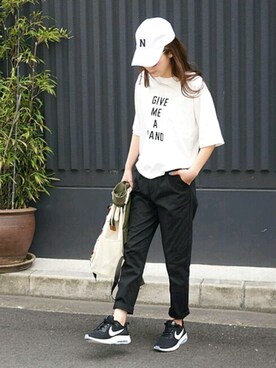 「K.growthのアイテム（その他パンツ、ブラック系）」を使った、K.growthさん（レディース・168cm）の春コーディネート