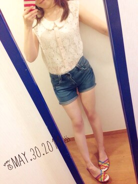 「dazzlin（ダズリン）のアイテム（シャツ/ブラウス、ベージュ系）」を使った、kana.comさん（レディース・156cm）の春コーディネート