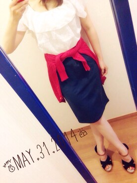 「NICE CLAUP（ナイスクラップ）のアイテム（シャツ/ブラウス、ホワイト系）」を使った、kana.comさん（レディース・156cm）の春コーディネート