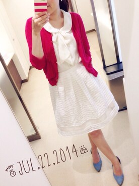 「NICE CLAUP（ナイスクラップ）のアイテム（カーディガン/ボレロ、ピンク系）」を使った、kana.comさん（レディース・156cm）の夏コーディネート