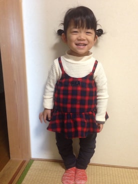 「UNIQLO（ユニクロ）のGIRLS レギンス（デニム・10分丈）（レギンス/スパッツ）」を使った、nenesukeさん（キッズ・90cm）の秋コーディネート