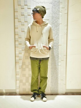 「UNIQLO（ユニクロ）のアイテム（パーカー）」を使った、くすくすさん（メンズ・167cm）の冬コーディネート