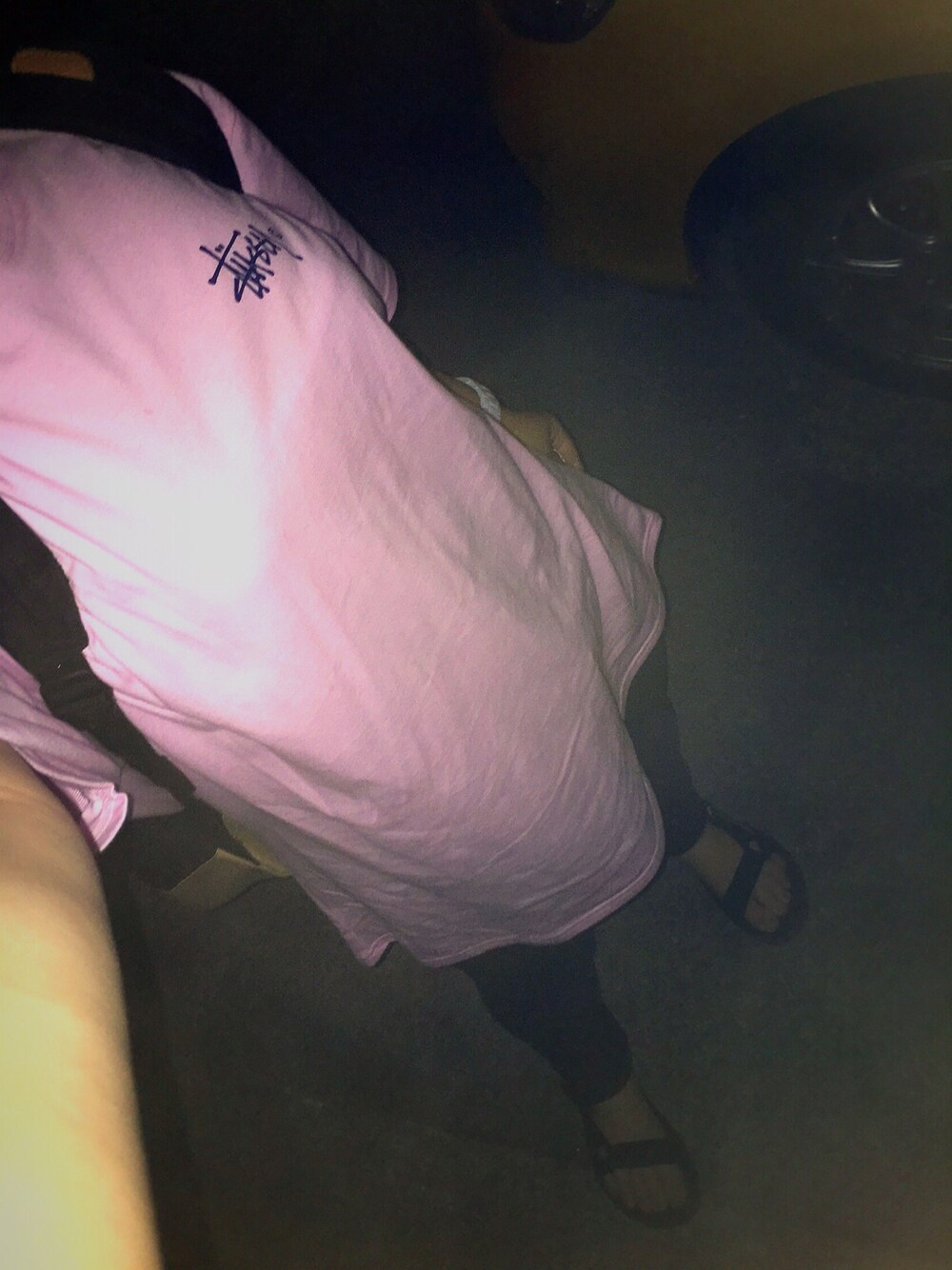 「ラクチンコーデ、サンダル、stussy women」｜「Stussy WomenのBig Basic Logo Tee（Tシャツ/カットソー、ピンク系）」を使った、いーみくさん（レディース・159cm）の春コーディネートの1枚目の写真