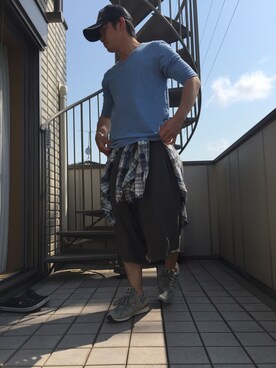 「HVC（エイチブイシー）のアイテム（パンツ）」を使った、山下 健太郎さん（メンズ・173cm）の春コーディネート