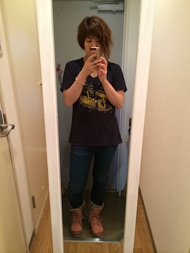 「LAD MUSICIAN（ラッドミュージシャン）のアイテム（Tシャツ/カットソー、ブルー系）」を使った、yunaさん（レディース・162cm）の秋コーディネート