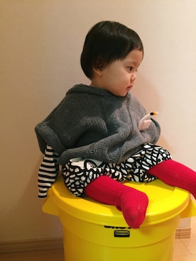 「赤タイツ」｜「アイテム（その他）」を使った、Buuuuuchさん（キッズ・70cm）の秋コーディネート