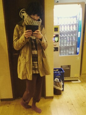「BEAMS（ビームス）のアイテム（トレンチコート）」を使った、attyonnさん（メンズ・174cm）の冬コーディネート