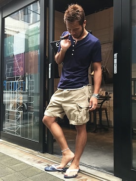 「ビーサン」｜「アイテム（腕時計）」を使った、Atsushi Kuriharaさん（メンズ・175cm）の夏コーディネート