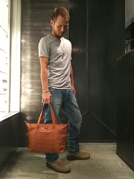 「アイテム（バングル/リストバンド）」を使った、Atsushi Kuriharaさん（メンズ・175cm）の秋コーディネート