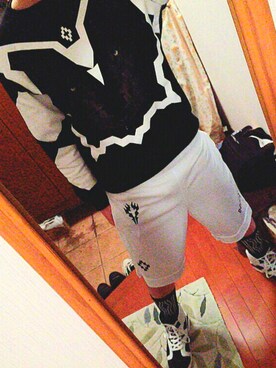 「MARCELO BURLON（マルセロ・バーロン）のアイテム（パンツ）」を使った、syu-tyさん（メンズ・173cm）の冬コーディネート