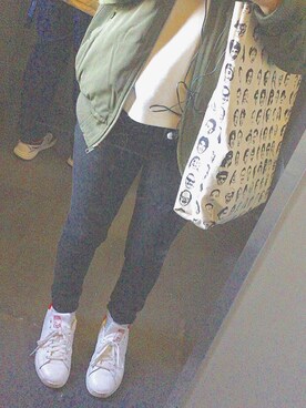 「UNIQLO（ユニクロ）のアイテム（その他パンツ、ブラック系）」を使った、girl_lhさん（レディース・154cm）の秋コーディネート