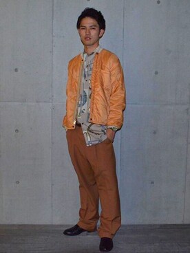 「usedのアイテム（トップス、イエロー系）」を使った、🅱enさん（メンズ・176cm）の秋コーディネート