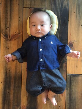 「POLO RALPH LAUREN CHILDRENSWEAR（ポロ ラルフ ローレン チルドレンズウェア）のアイテム（ロンパース、ブルー系）」を使った、I.Nさん（キッズ・70cm）の秋コーディネート