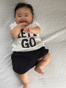 「ZARA KIDSのアイテム（Tシャツ/カットソー、ホワイト系）」を使った、koharuさん（キッズ・70cm）の夏コーディネート