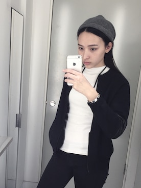 「COS（コス）のアイテム（その他アウター）」を使った、ハンナさん（レディース・166cm）の冬コーディネート