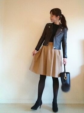 「タックスカート」｜「アイテム（ライダースジャケット）」を使った、akaneさん（レディース・165cm）の秋コーディネート