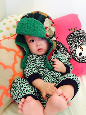 「アイテム（ママ＆ベビー、グリーン系）」を使った、カンコロモチさん（キッズ・70cm）の秋コーディネート