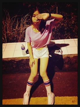 「CONVERSE（コンバース）の鞋
（その他シューズ、ホワイト系）」を使った、Anastasiaさん（レディース・150cm）の夏コーディネート