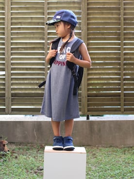 「RADCHAP（ラッドチャップ）のアイテム（シューズ）」を使った、siaさん（キッズ・110cm）の夏コーディネート