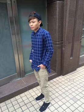「(A)CRYPSISのアイテム（シャツ/ブラウス、ブルー系）」を使った、Yu Laiさん（メンズ・173cm）の冬コーディネート