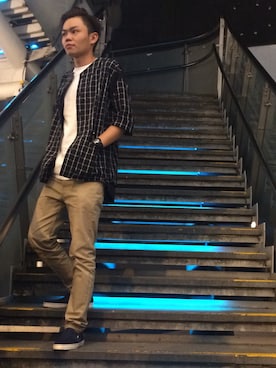 「(A)CRYPSISのアイテム」を使った、Yu Laiさん（メンズ・172cm）の秋コーディネート