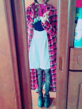 「アイテム（シャツワンピース、レッド系）」を使った、なぎささん（レディース・165cm）の冬コーディネート