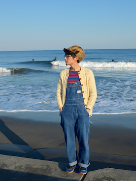 「海」｜「アイテム（サロペット/オーバーオール）」を使った、ちーばくんさん（メンズ・165cm）の冬コーディネート